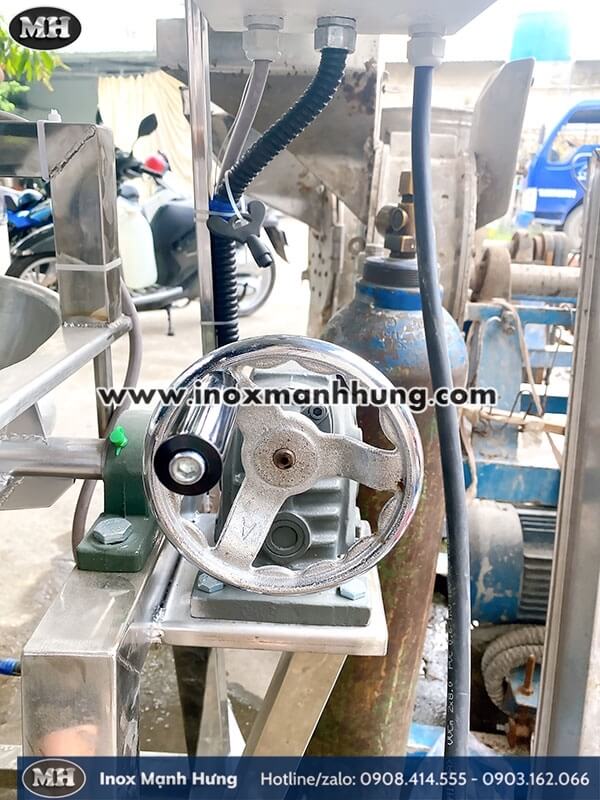Vận hành nồi sên nhân giúp nhân bánh dẻo mềm “bất bại” trong chế biến 9