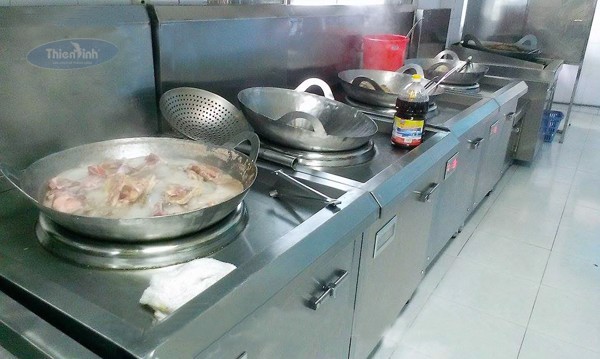 Bếp từ công nghiệp đơn mặt lõm TA28 cho nhà hàng 4