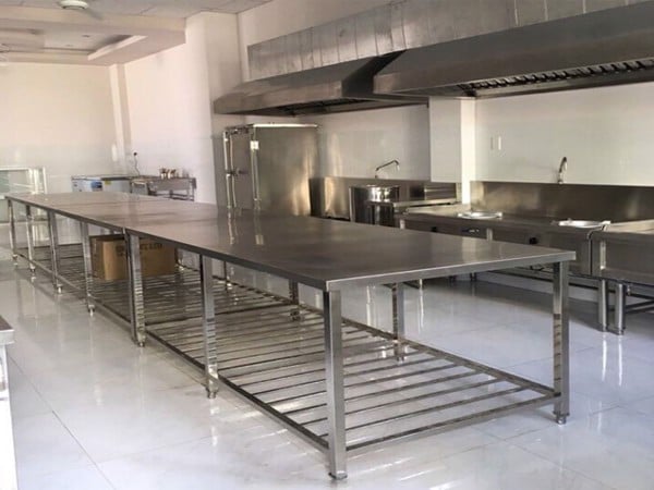 Bàn thao tác inox có 1 giá phẳng dưới cao cấp 6