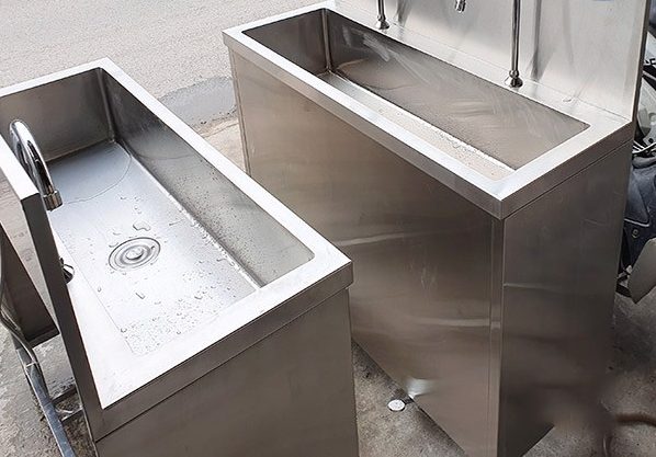 Bồn rửa tay inox có van chân đạp nước sạch kích thước theo yêu cầu 4